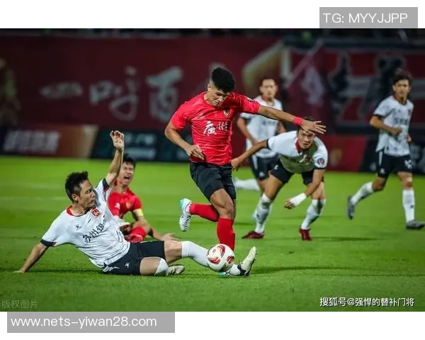 中超焦点战大连队迎战石家庄队期待精彩对决与激情碰撞